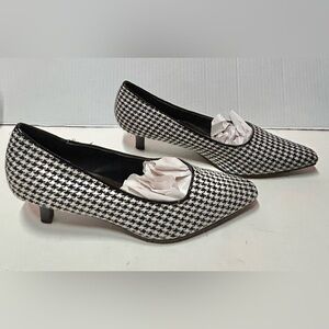 Alfred Dunner Classic Black and White Houndstooth Sophisticated Kitten Heels
